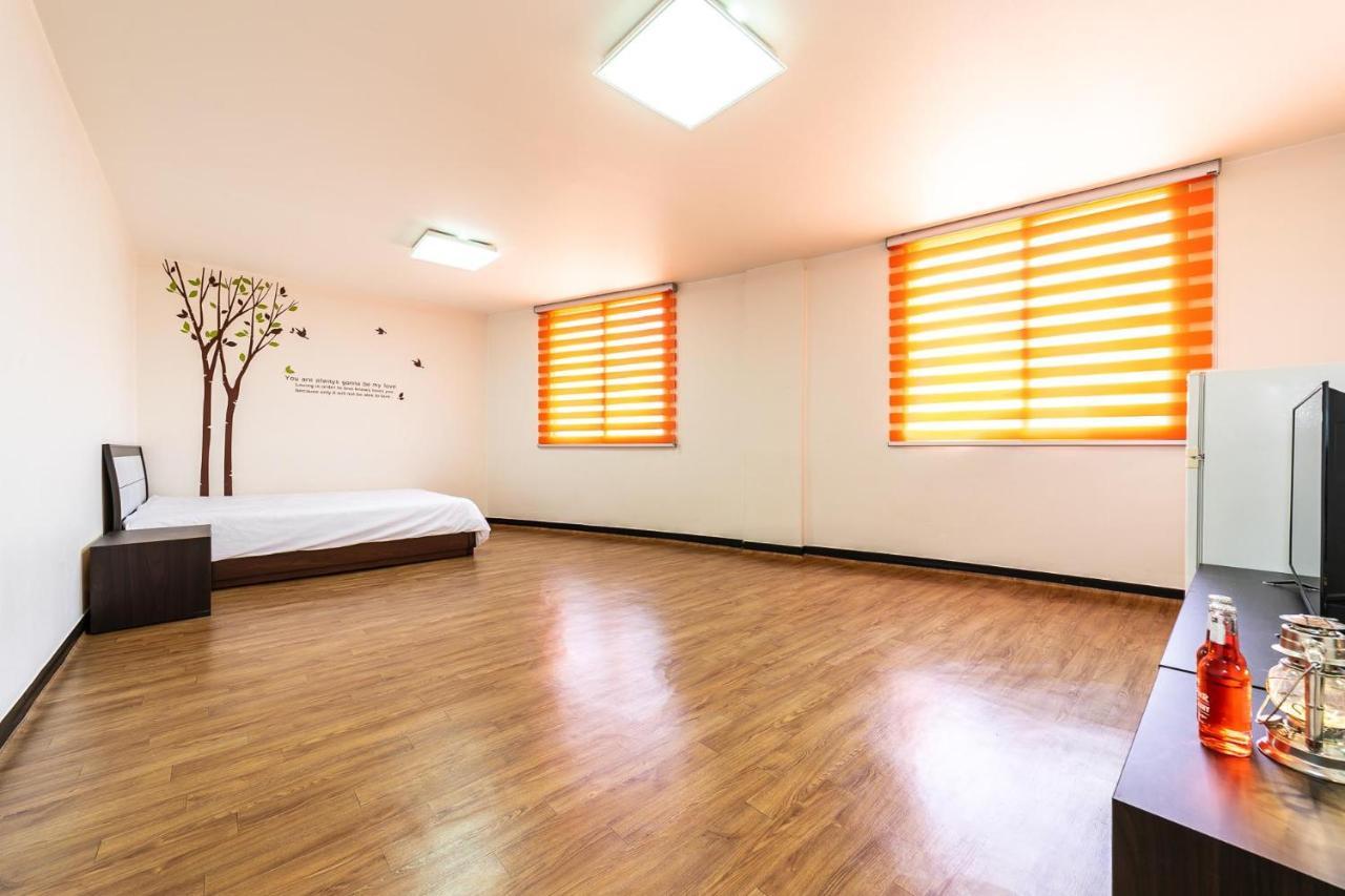 Hooni Guest House & Motel Gurye Екстер'єр фото