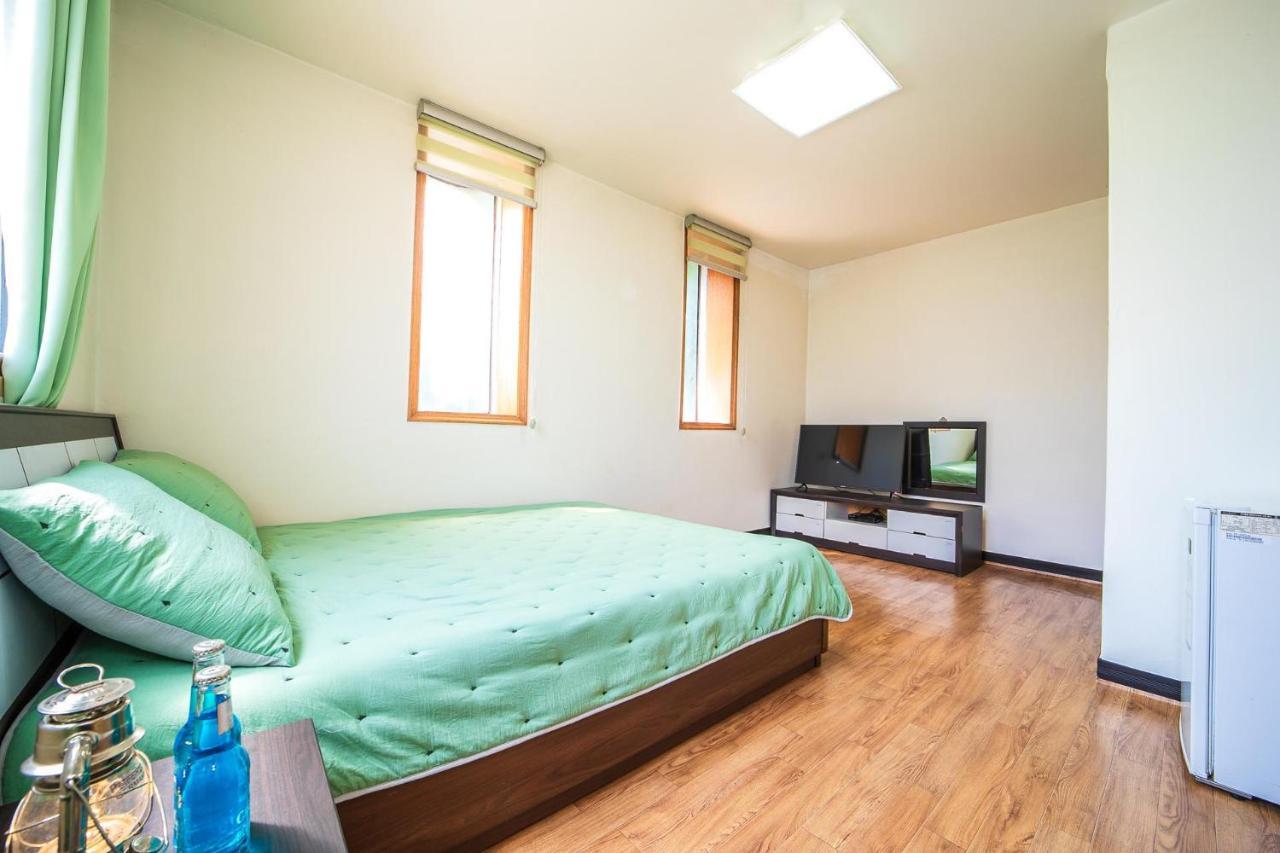 Hooni Guest House & Motel Gurye Екстер'єр фото